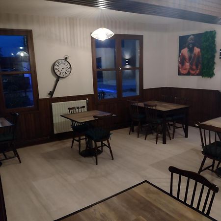 Auberge D'Ici Et D'Ailleurs Cressensac-Sarrazac Ngoại thất bức ảnh