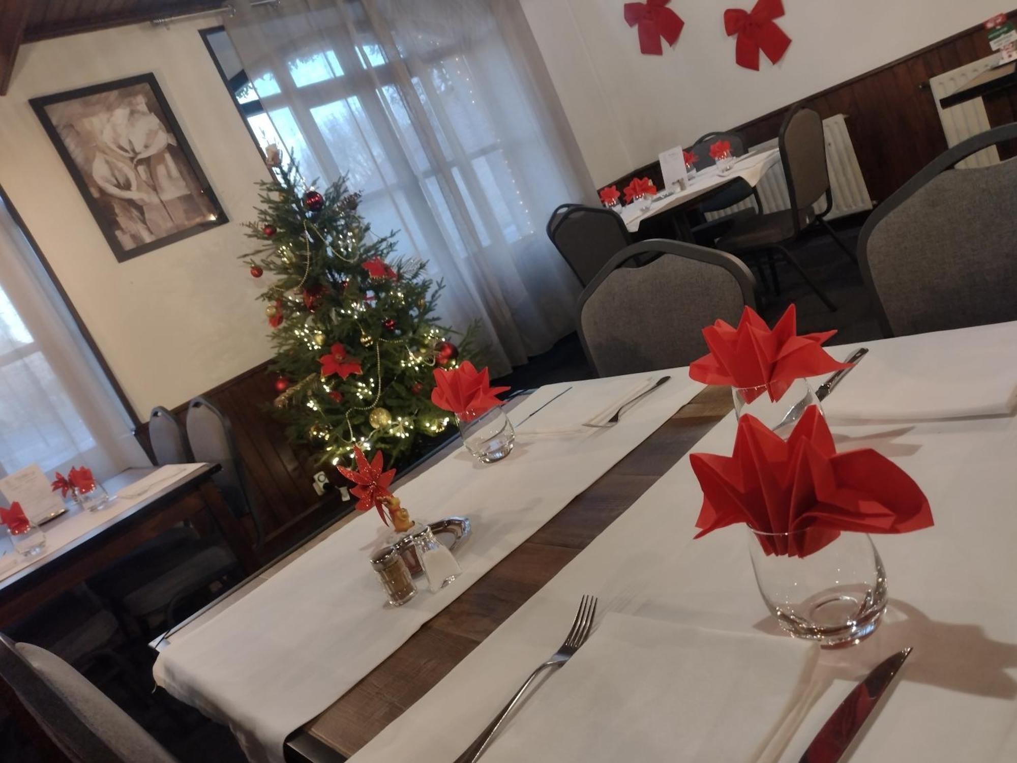 Auberge D'Ici Et D'Ailleurs Cressensac-Sarrazac Ngoại thất bức ảnh