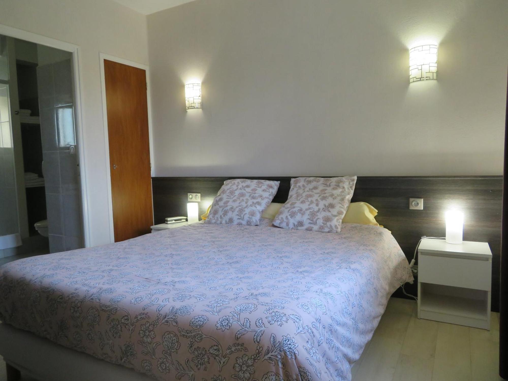 Auberge D'Ici Et D'Ailleurs Cressensac-Sarrazac Phòng bức ảnh