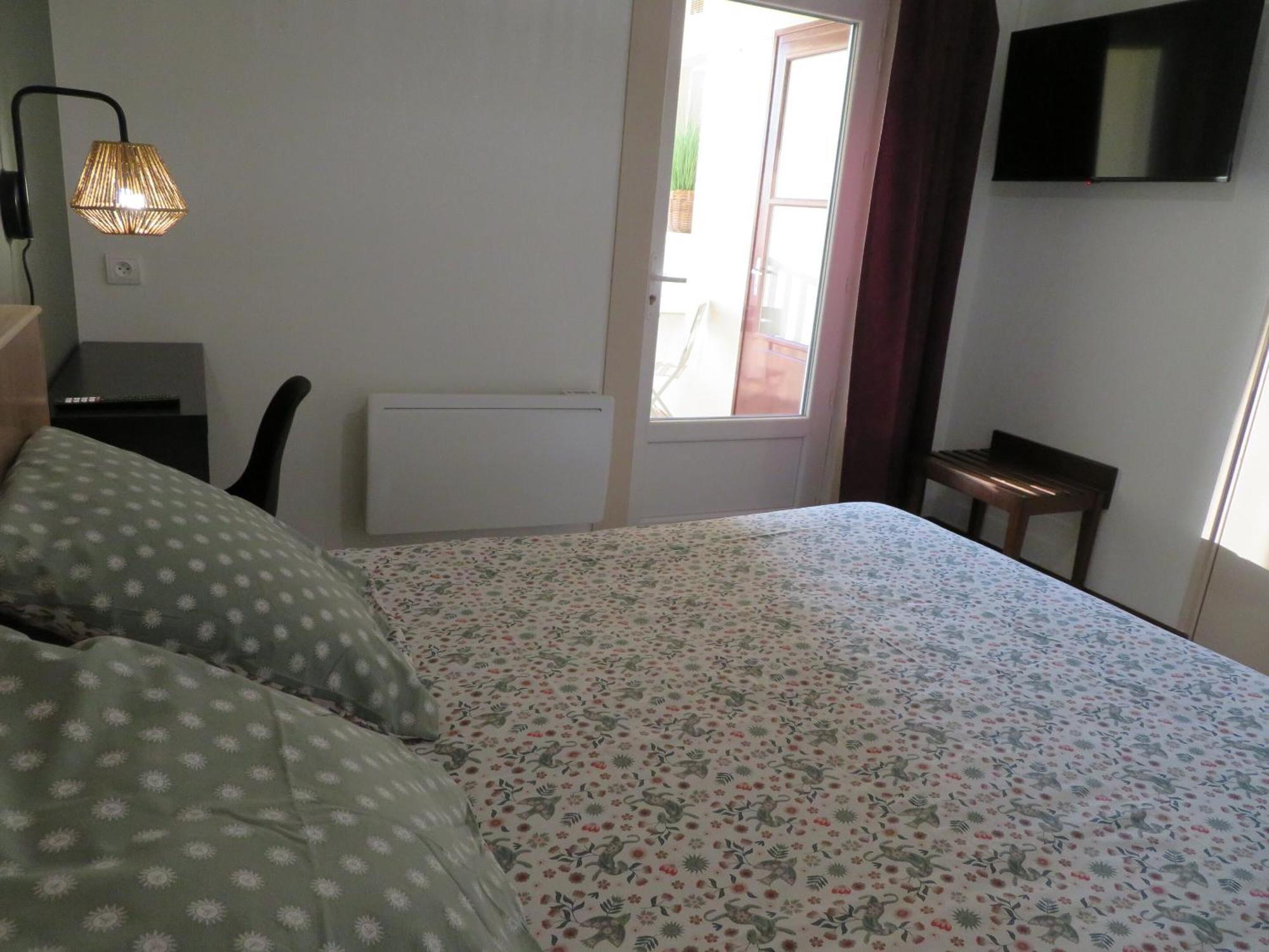 Auberge D'Ici Et D'Ailleurs Cressensac-Sarrazac Phòng bức ảnh